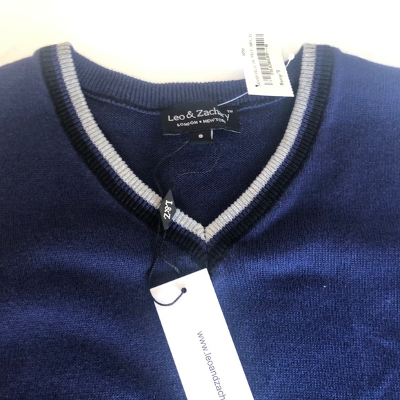 NWT - BRAND NEW - Boys' Thin Cotton V-Neck Size 8 - Picture 2 of 5